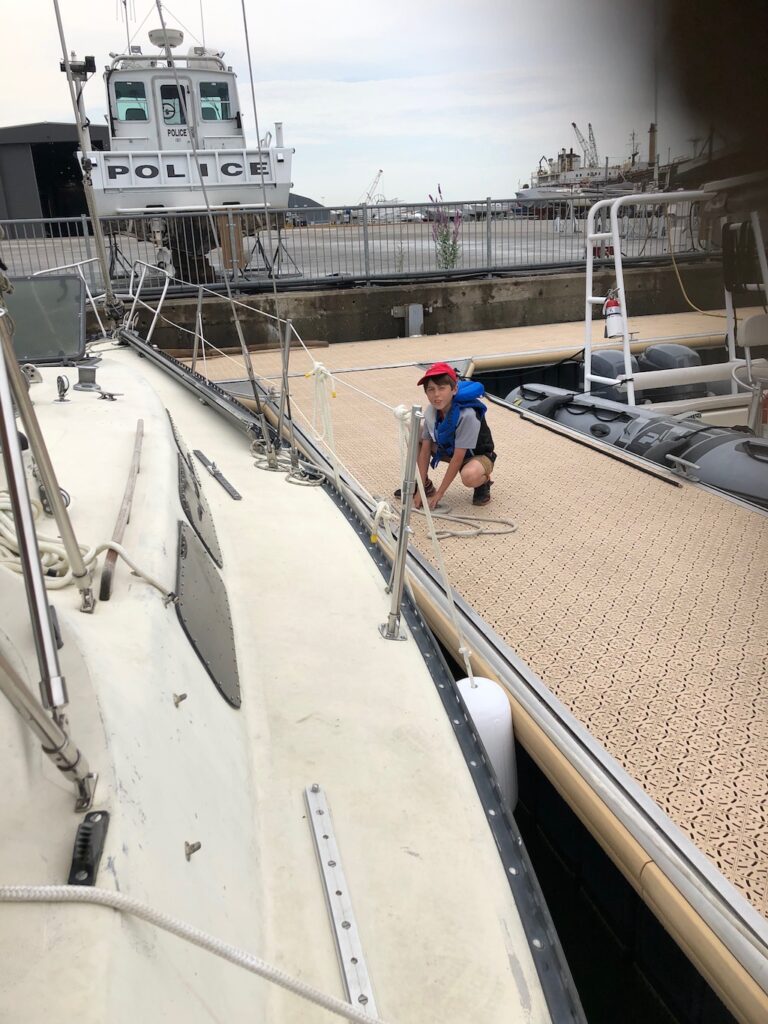 ep12 1st mate 1st docking
